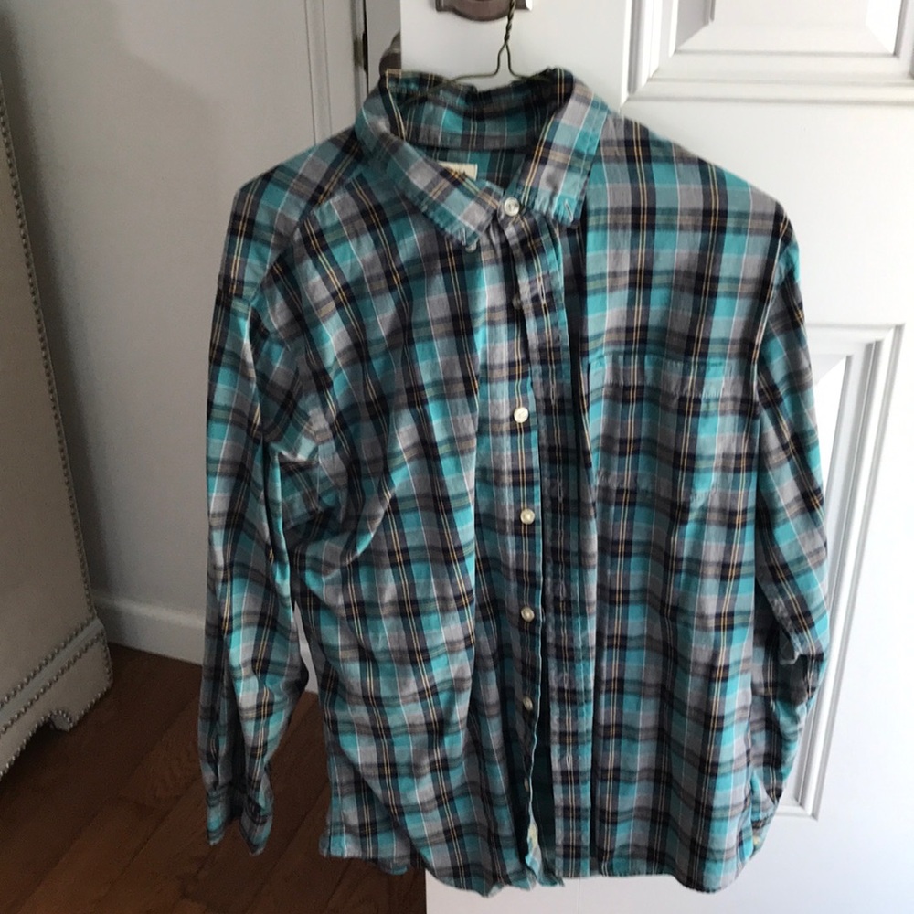 Sonoma Kohl’s Men’s Medium long sleeved shirt